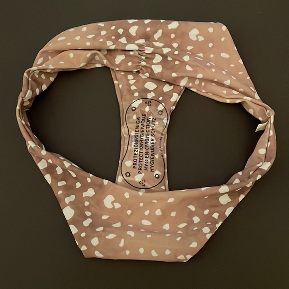 Cupshe cheeky bikini, camel pattern, size small - Picture 3 of 3